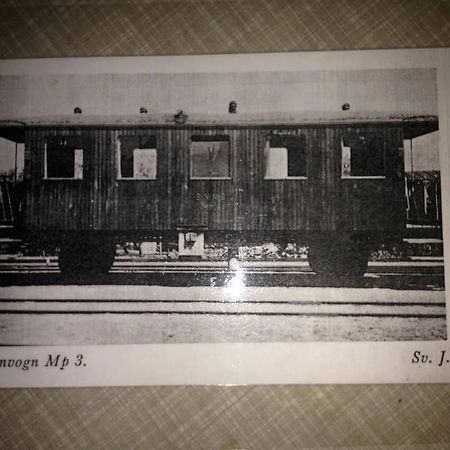 Fjordhytten. Rebuild Train Wagon From 1937. Apartment Odense Exterior photo