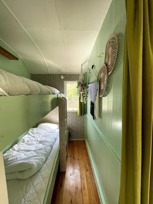 Fjordhytten. Rebuild Train Wagon From 1937. Apartment Odense Exterior photo
